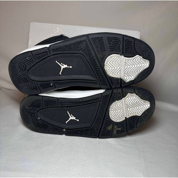 Size 5 - Nike Air Jordan 4 Retro GS White Thunder Men's Shoes - Picture 6 of 10